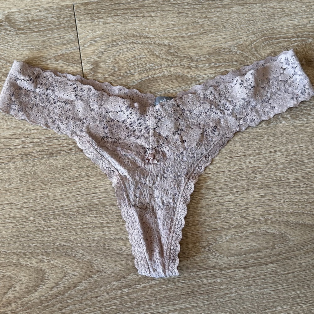 Aerie Nude Lace Thong Women’s Floral Stretch Panty Minimal Coverage - Picture 5 of 8